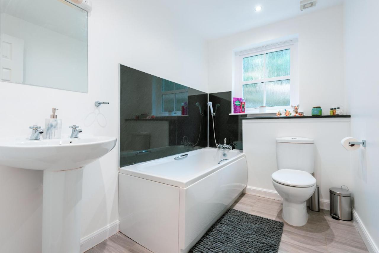Pink Spa Nest Blairgowrie and Rattray Exterior photo